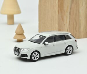 Audi Q7 – Glacier  White – 1:43