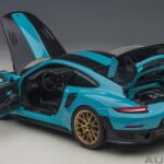 Porsche 911 (991.2) GT2RS 2017 Weissach Package (miami blue) Magnesium alloy wheels Satin White Gold Metallic