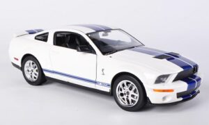 Shelby Cobra GT500, white/blue without showcase