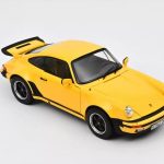 Porsche 911 turbo 3.0 1976 Yellow