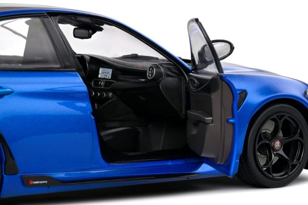 ALFA ROMEO GIULIA GTA BLUE 2022 - Slika 4