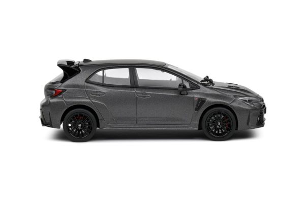 TOYOTA COROLLA GR CIRCUIT EDITION HEAVY METAL 2023 - Slika 2