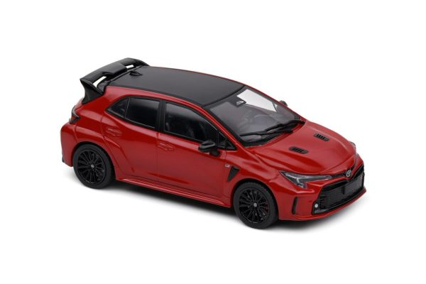 TOYOTA COROLLA GR CIRCUIT EDITION SUPERSONIC RED 2023 - Slika 8
