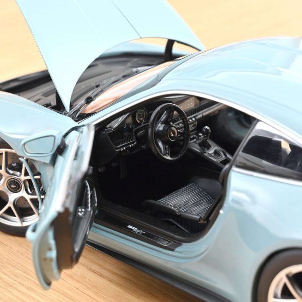 Porsche 911 S/T 2023 Meissenblue - Slika 2
