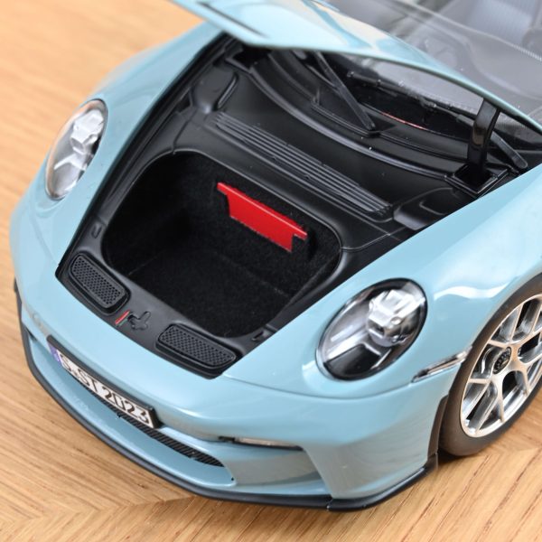 Porsche 911 S/T 2023 Meissenblue - Slika 4