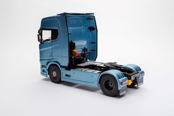 SCANIA S770 HIGHLINE FROST EDITION BLUE - Slika 10
