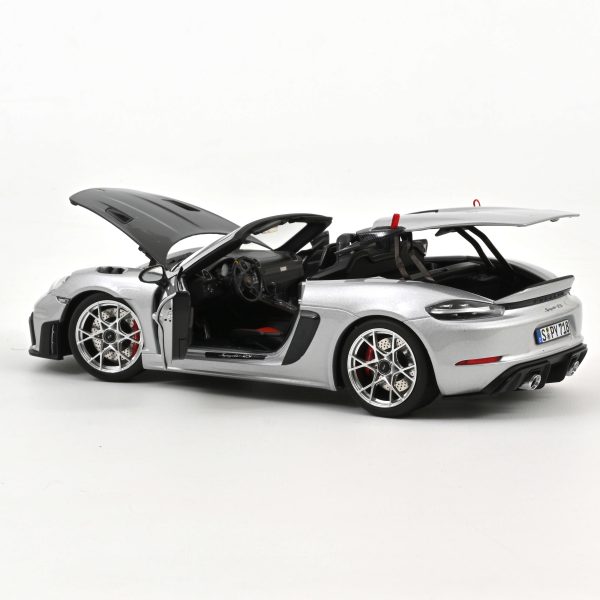 Porsche 718 Spyder RS w/ Weissach Pack 2023 GT-Silvermetallic - Slika 7