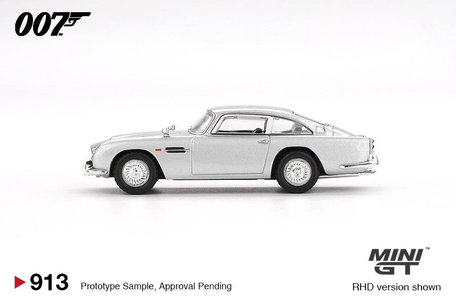 ASTON MARTIN DB5 SKYFALL JAMES BOND 007 ENGLISH PACKAGING 2012 - Slika 2