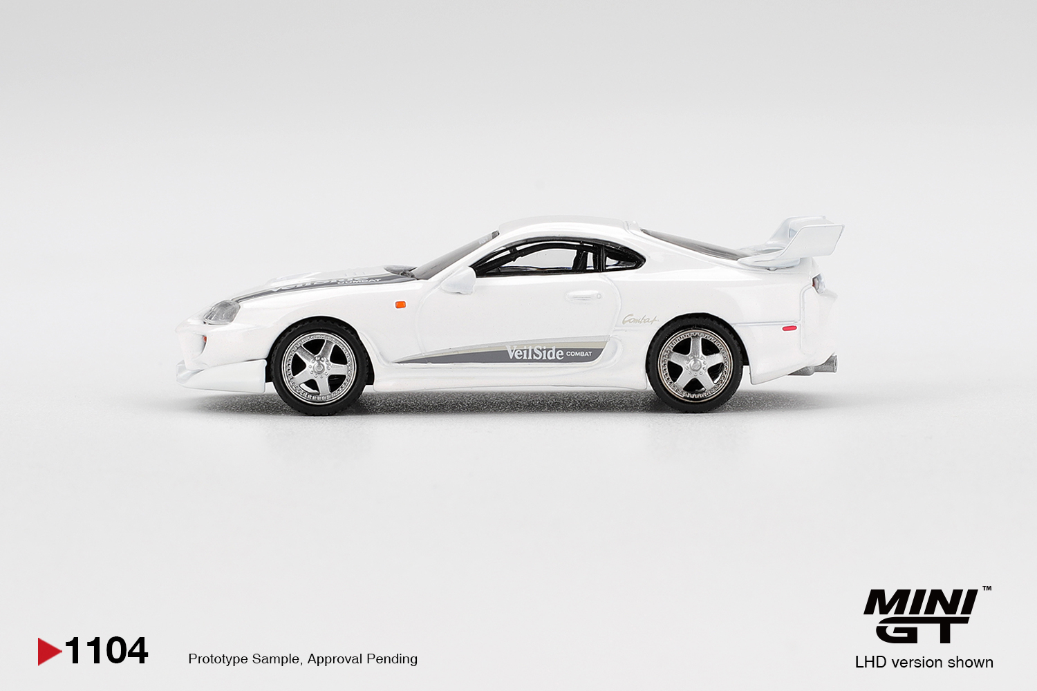 TOYOTA SUPRA MK4 (A80) VEILSIDE COMBAT V-I WHITE PEARL METALLIC 2014 - Slika 3